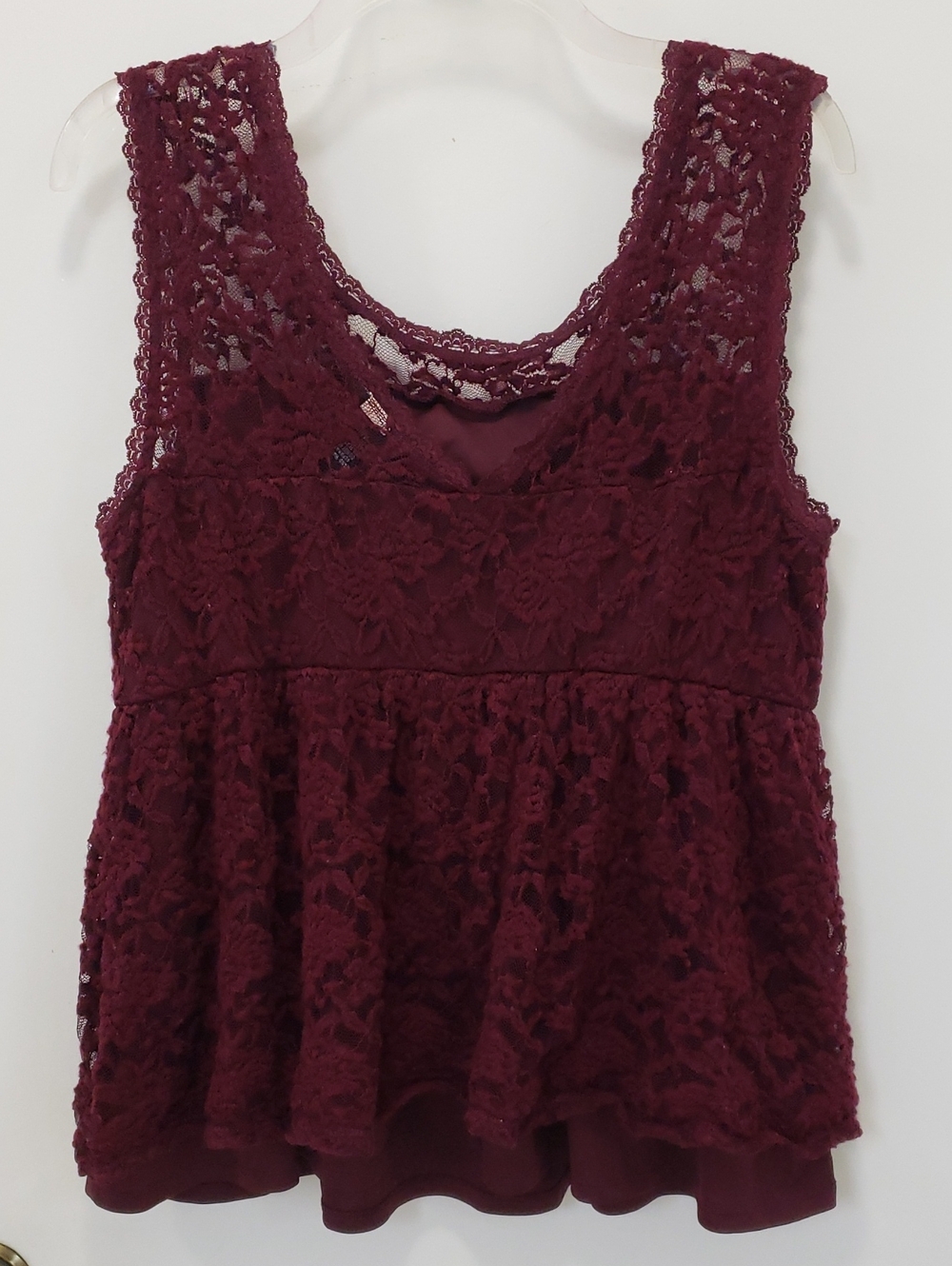 〰️torrid〰️ Burgundy Lace Peplum Tank Top 1X - Picture 5 of 5